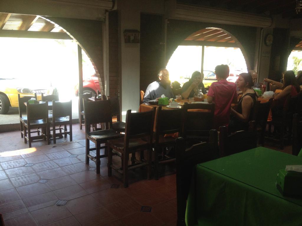 Hotel Y Restaurante Los Cambulos Manizales Ngoại thất bức ảnh